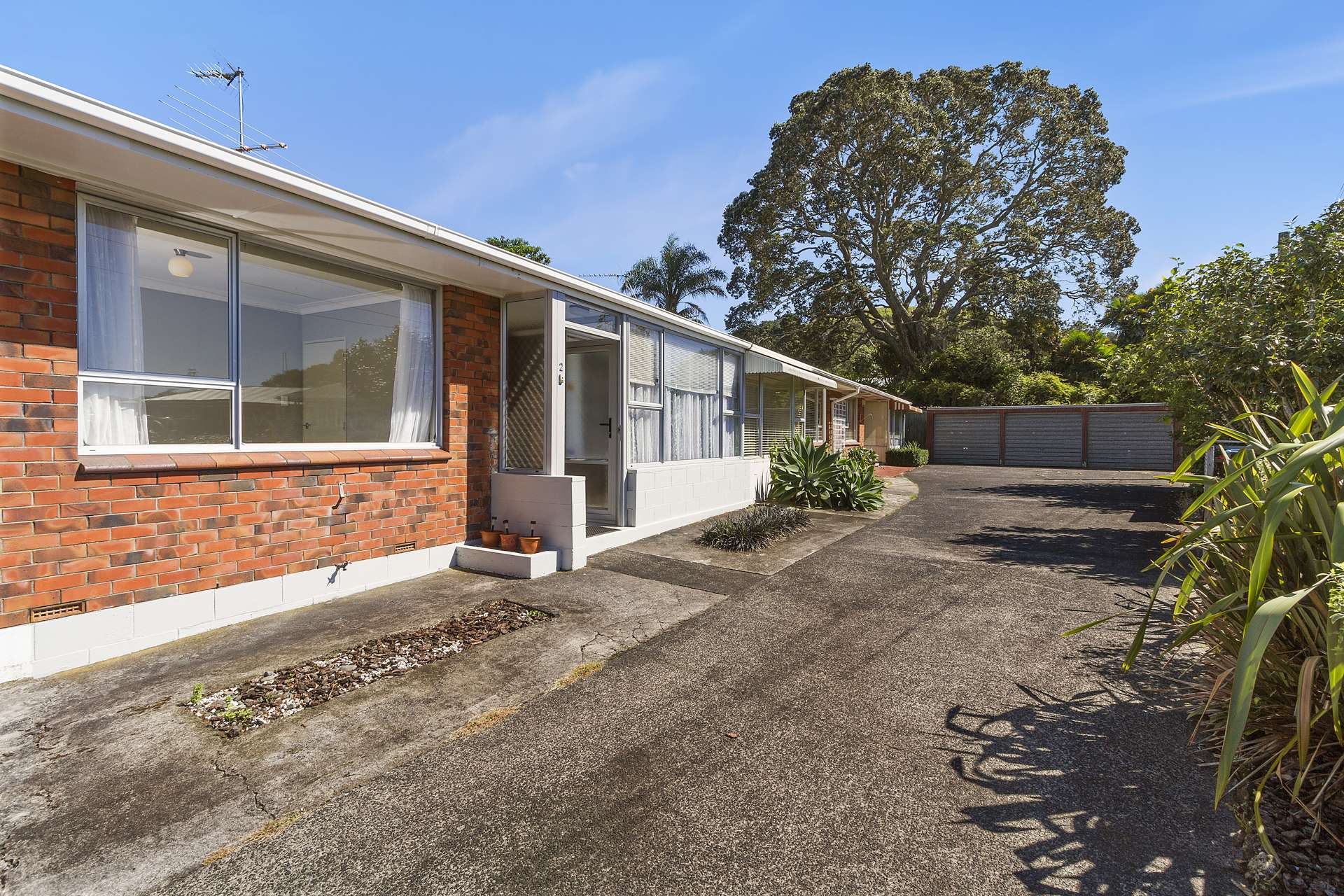 2/20 Poronui Street Mount Eden_0