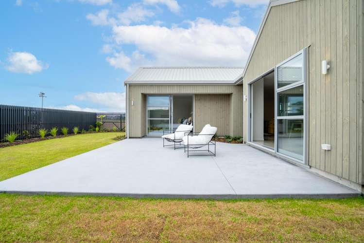 77 Theodore Drive Ruakaka_12