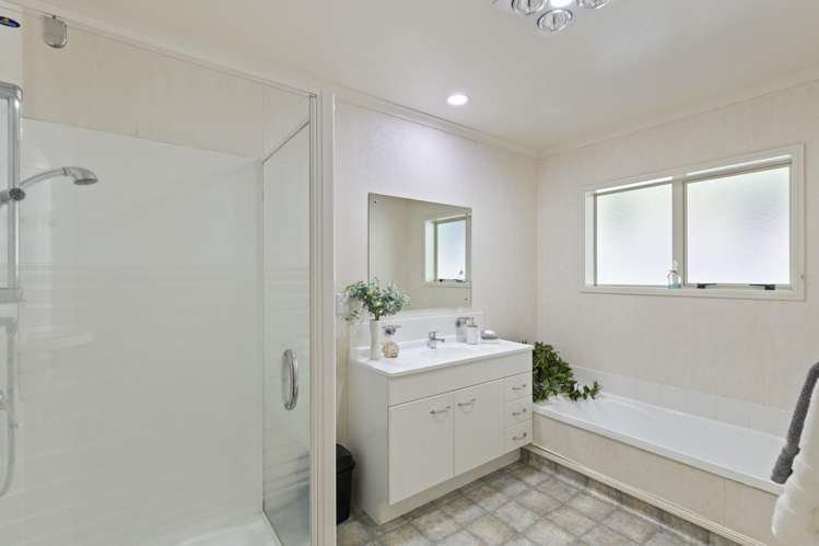 54 Roto Street Hurdon_19