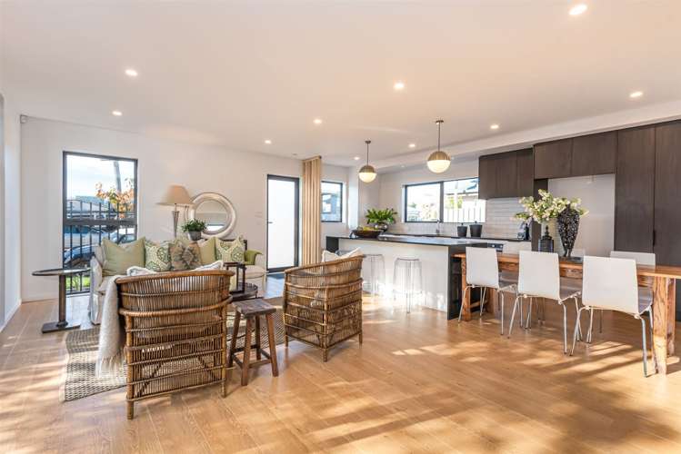 1/27 Springfield Road Saint Albans_14