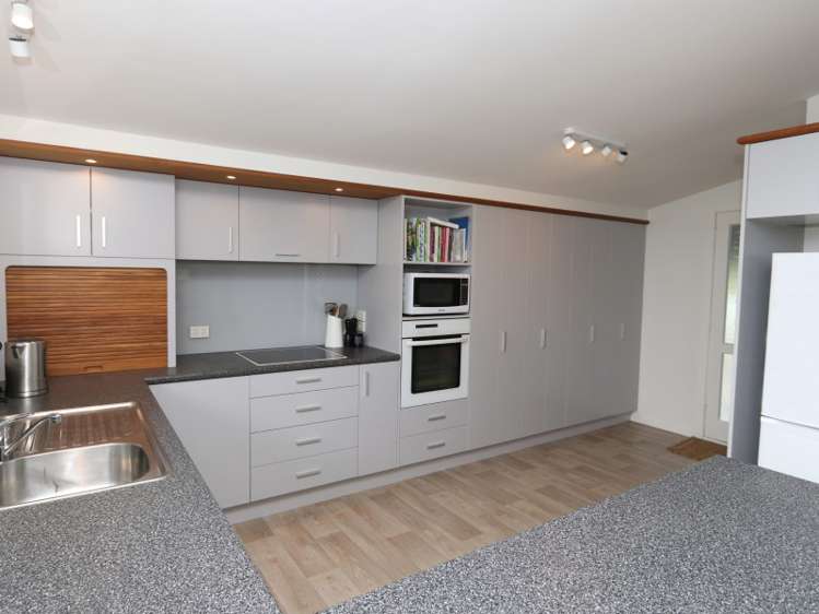 137 Middle Road Allenton_3