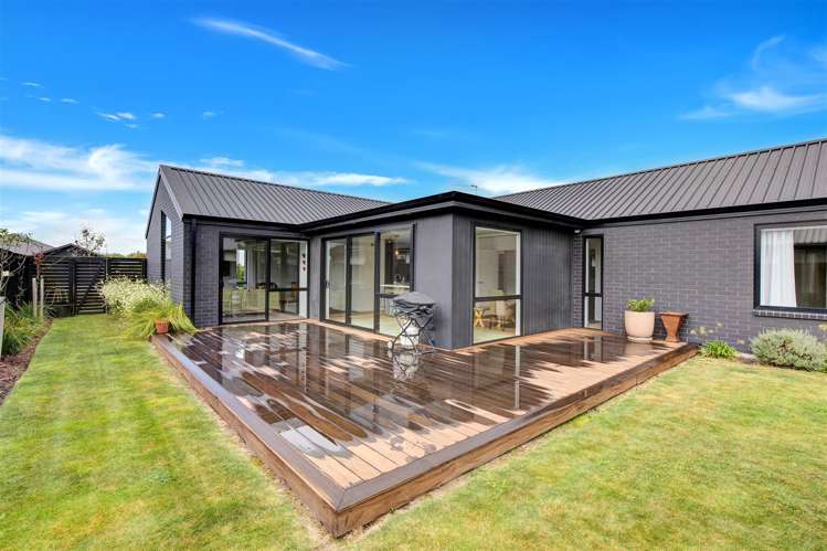 86 Liffey Springs Drive Lincoln_1