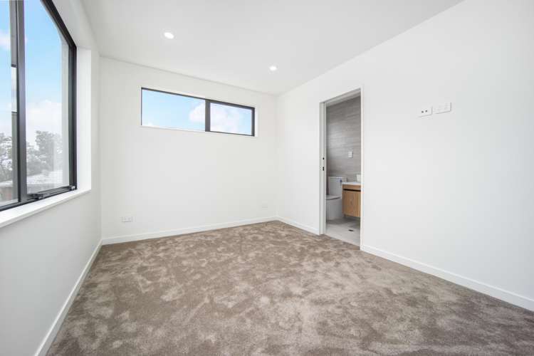 3B Range View Road Mount Albert_14