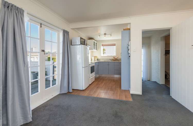 692 Main Road Stoke Stoke_10