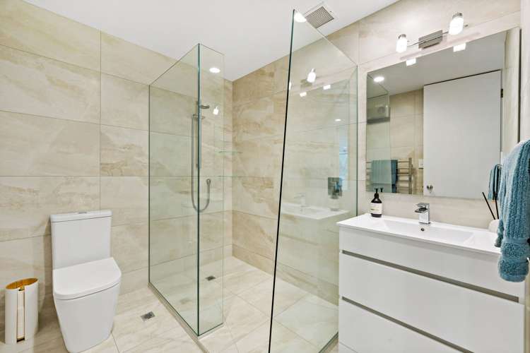 16/7 Cliff Road Saint Heliers_23