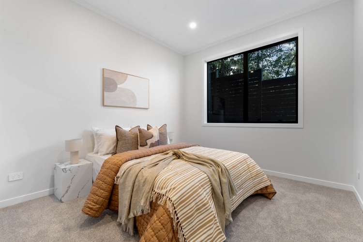 545 Beach Road Murrays Bay_9