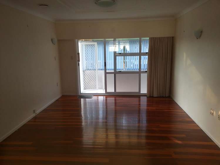 2/142a Great south road Manurewa_5