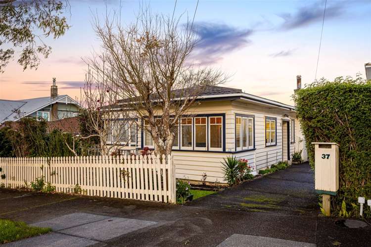 37 Johnstone Street Point Chevalier_6