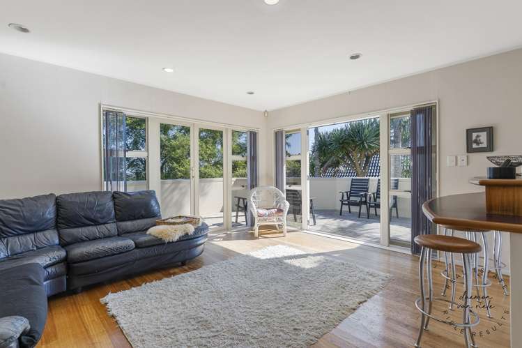 38 Kuripaka Crescent_4