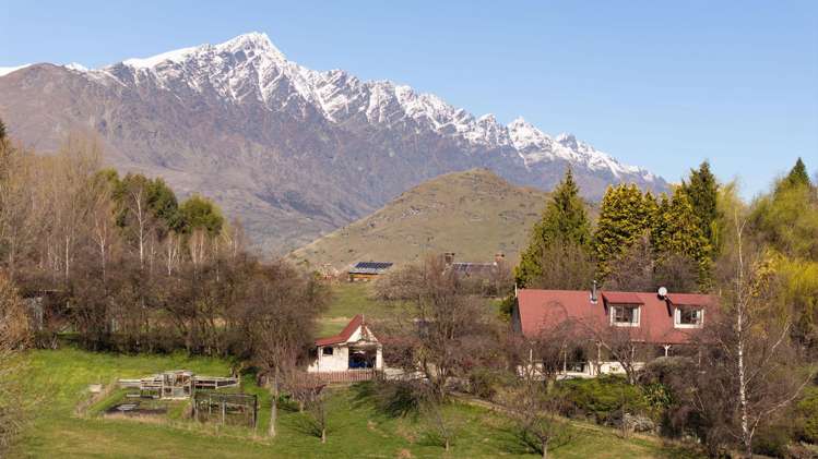 35 Mountain View Road_0