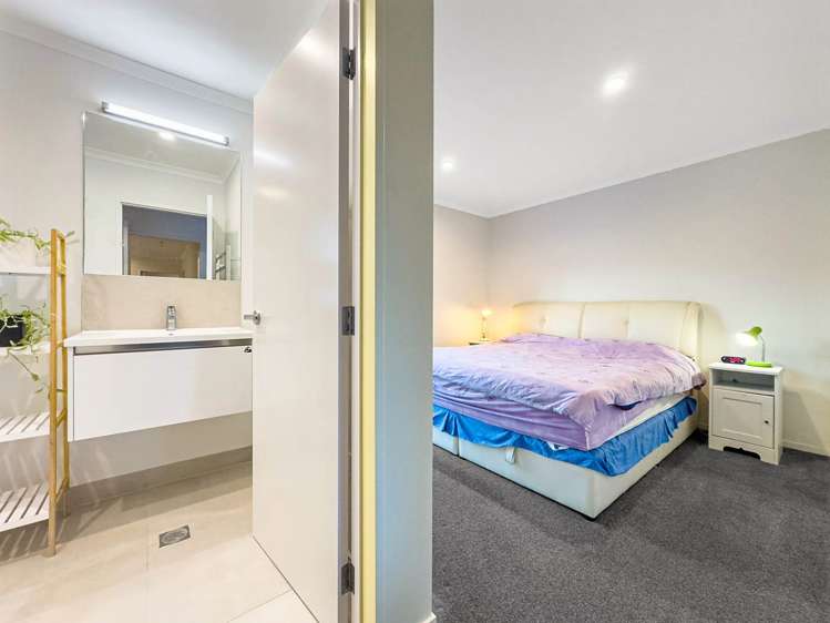 6 Shortfin Place Flat Bush_7