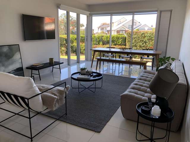 High-end apartment - Two minutes' walk to the beach!