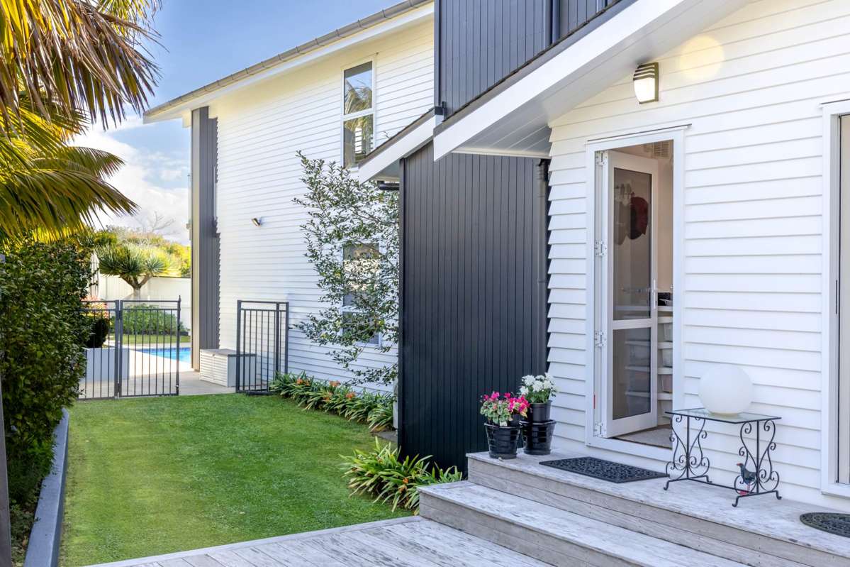 1 Hampton Drive_1