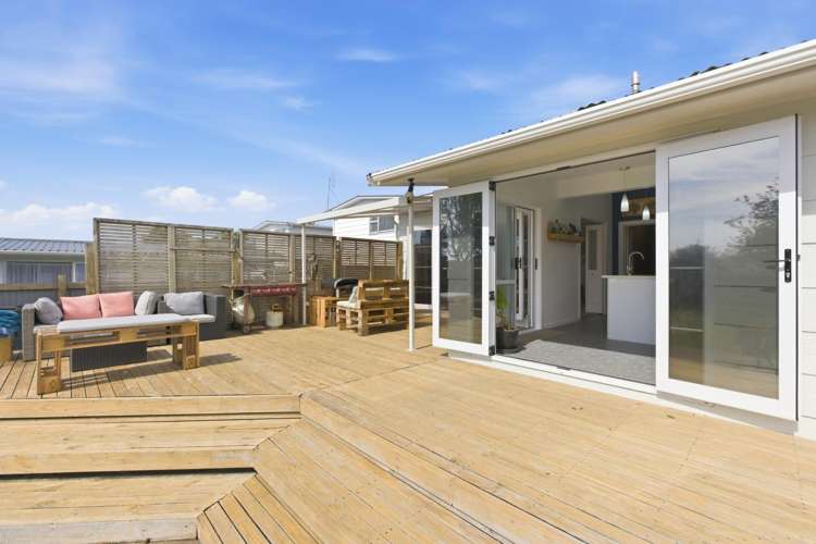 60 Tukapa Street Westown_27