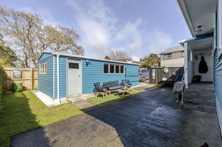 18 Cowling Road Hurdon_23