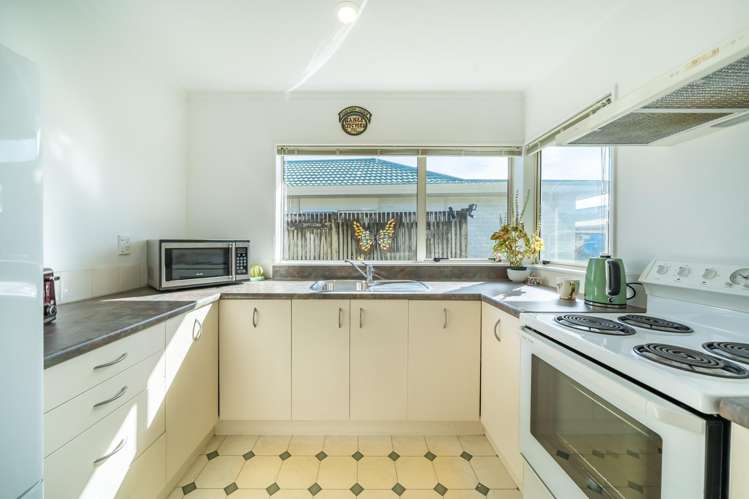 30/17 John Street Trentham_7