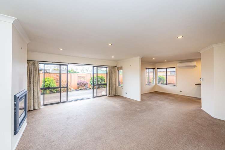 1 Gilligan Close College Estate_2