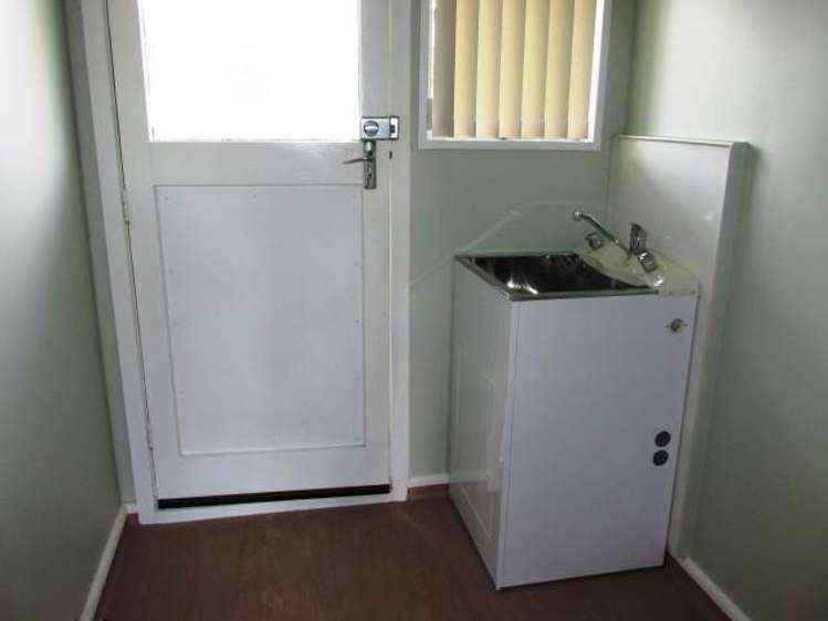 27 Plaskett Street Reefton_18