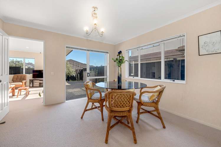 135 Middlefield Drive Flat Bush_11