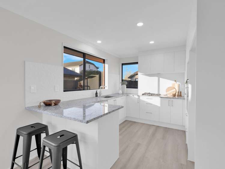 5 Chancery Close Hamilton East_11