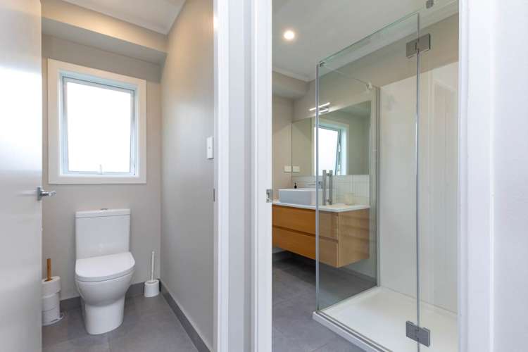 32a Glengarry Road Glen Eden_10