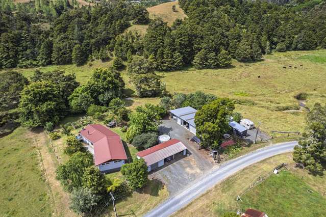 Peace in the country - Cute Home, Big Shed!