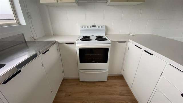 8/1 Jack Browne Pl 10057_4