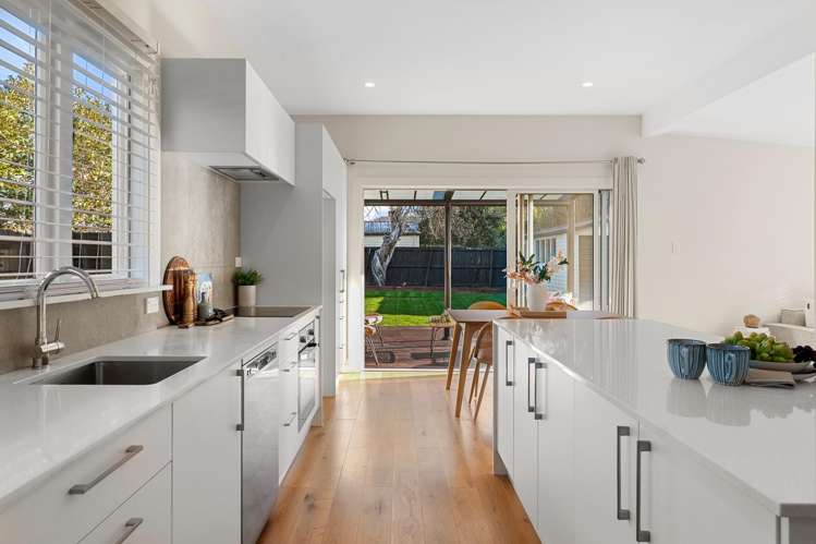 55 Chrystal Street_3