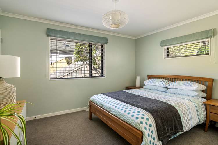 65 Washbourn Drive Richmond_10