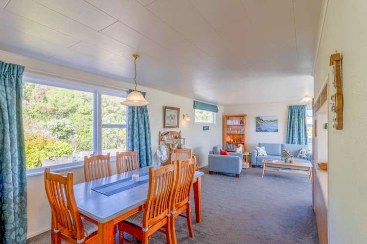 25 Oak Avenue Paremata_5