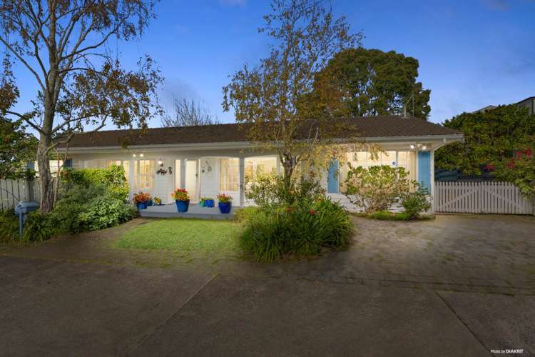 33 Glenmore Road Sunnyhills_0