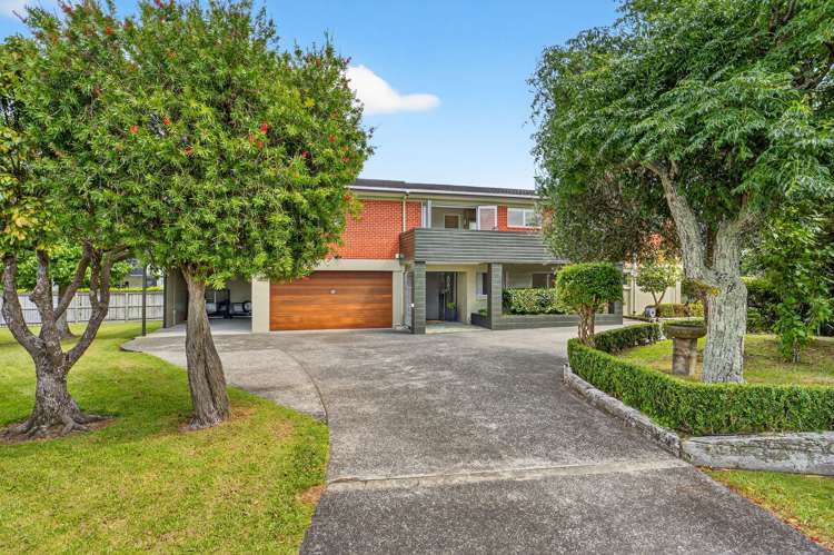 27 Gulf Crest Bucklands Beach_41