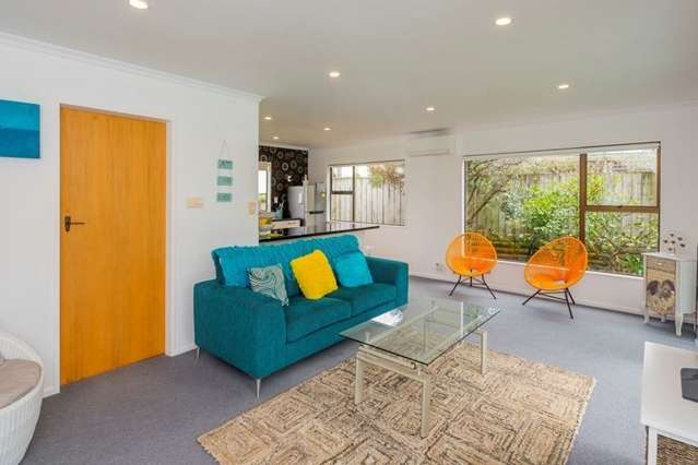 3 Manuka Street Otaki Beach_4