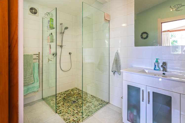 37 Kapowai Road Coroglen_34