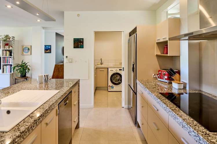 8 Cheviot Road, Lowry Bay Eastbourne_6