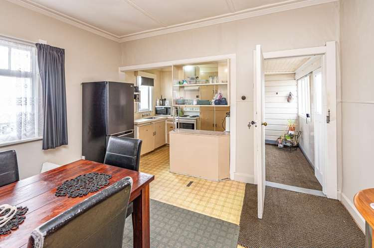 8 Fox Road Springvale_13