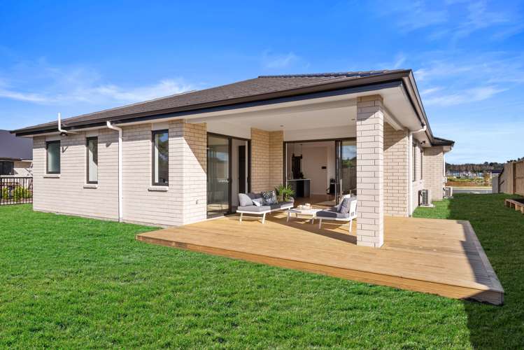 51 Kaurinui Crescent One Tree Point_12