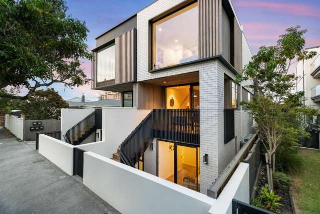 The Perfect Downsize or Lock & Leave