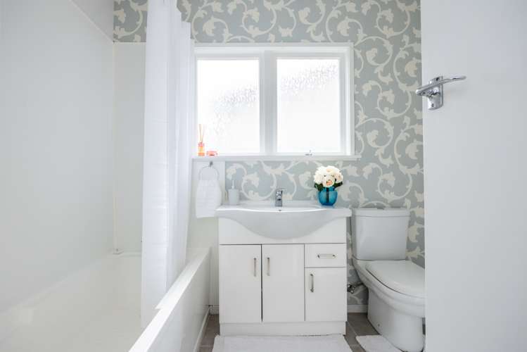 2/32 White Street Taradale_7