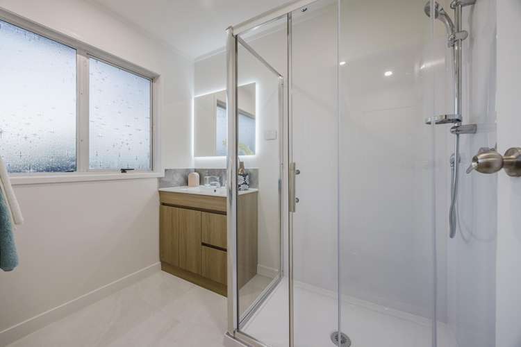 1/11 Sharivari Place Conifer Grove_9