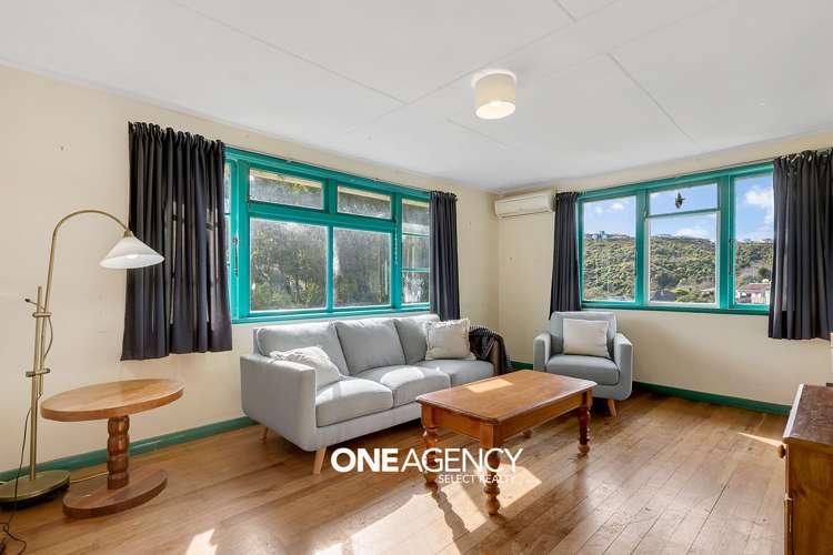 32 Champion Street Porirua East_11