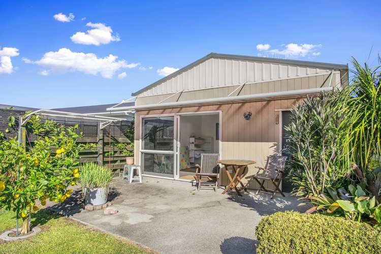 111 Everitt Crescent Whangamata_15