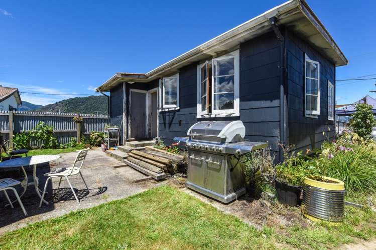 81 Waller Street Murchison_16