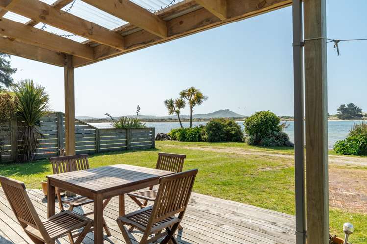 1372 Coast Road Karitane_21