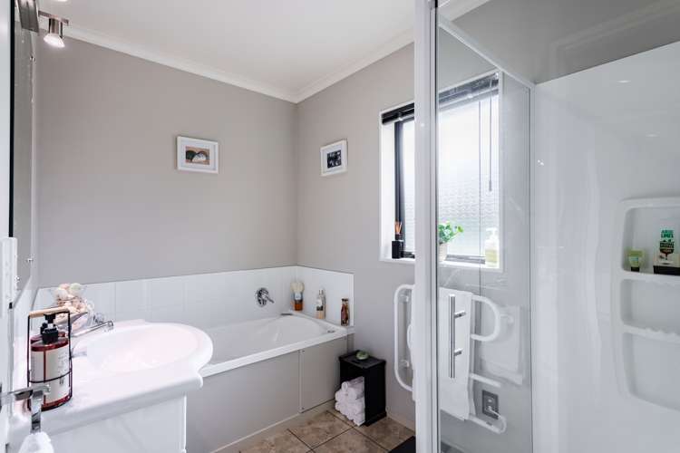 45 Percy Kinsman Crescent Riverstone Terraces_16