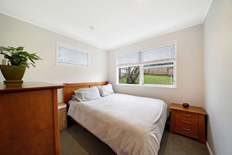 24 Nandana Drive Glen Eden_11
