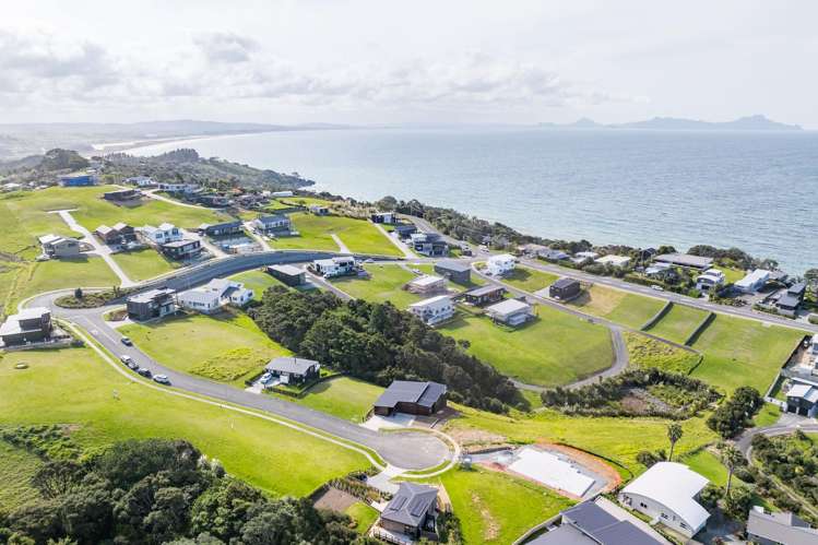 13 Starlight Place Langs Beach_26