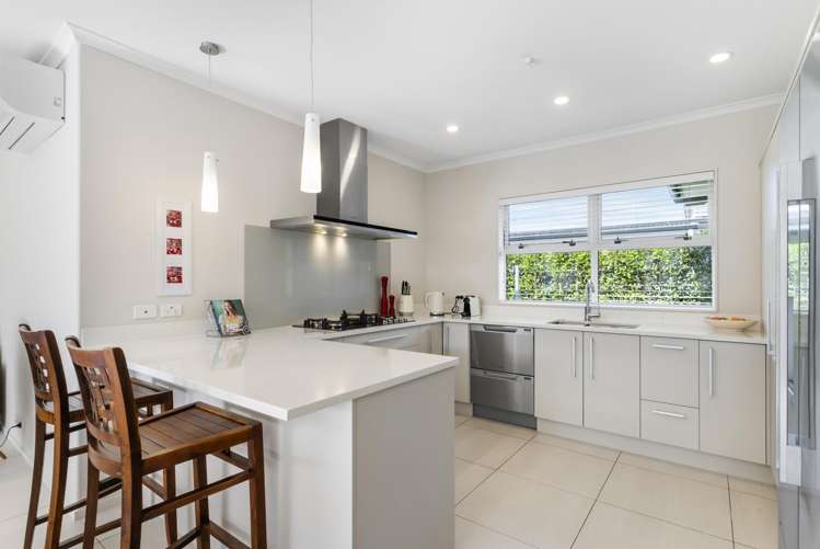 7 Andalusian Way Karaka_5