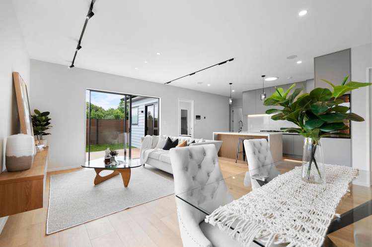 20 Furlough Road Opaheke_2