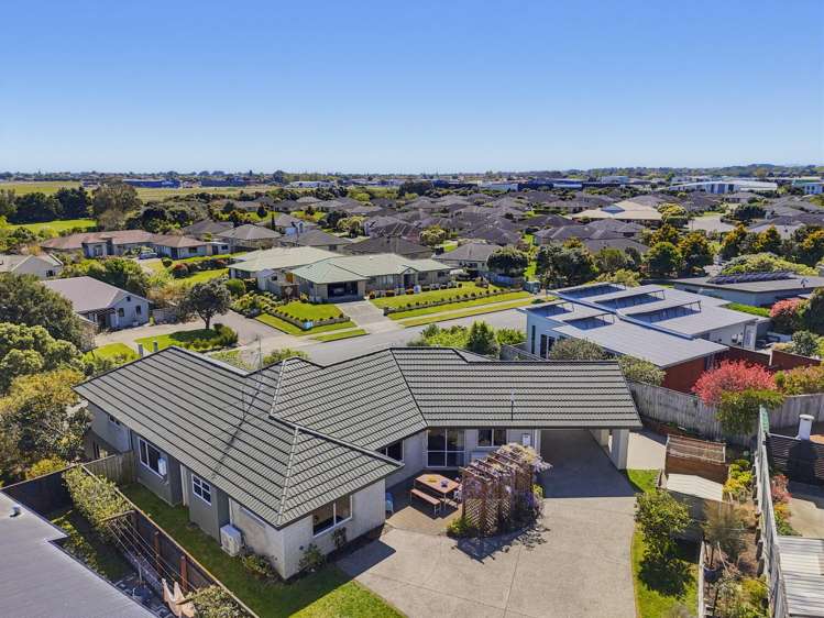 111 Milne Drive Paraparaumu_1